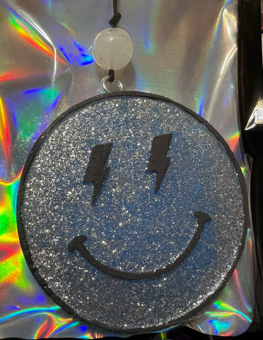 Lightning bolt smiley  face Freshie